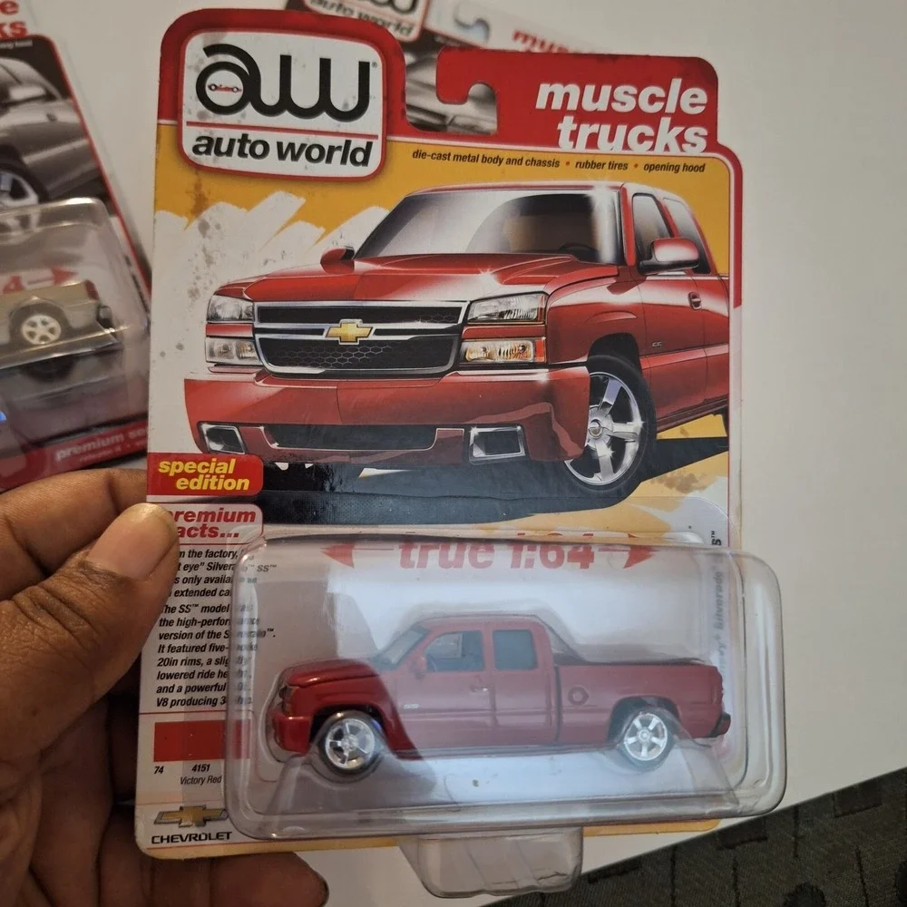 2024 AUTO WORLD Muscle Trucks 2006 Chevy Silverado SS Silver,Red + Ultra Red Lot